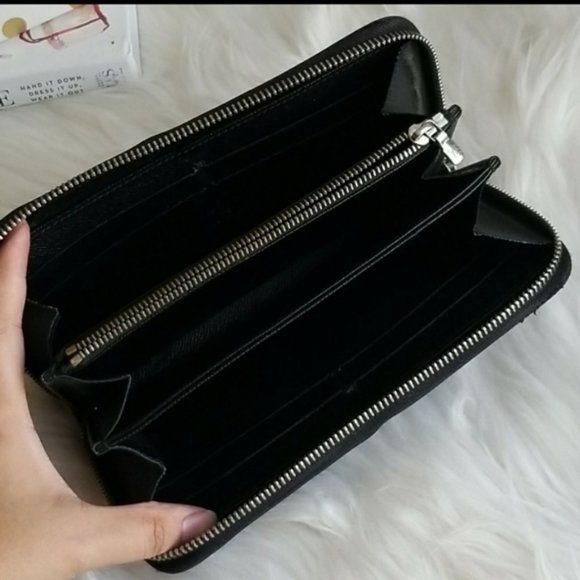 SOLD! Louis Vuitton Black Epi Zip Wallet Organizer - Picture 3 of 7